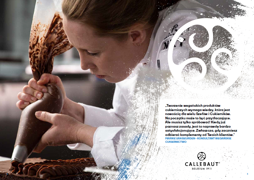 Szef kuchni Marike van Beurden wylewa ganache z cytatem: "Będąc weganką i osobą nietolerującą laktozy, w końcu mogę znów cieszyć się bonbonami, batonami, deserami i wypiekami z mlecznej czekolady!".  
